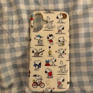 Snoopy Patterned Velvet Caviar IPhone 16 plus Case - Cream